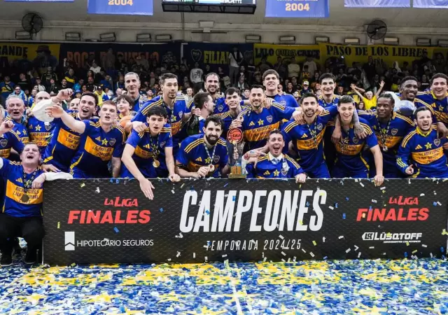 Boca, bicampe�n de la Liga Nacional.
