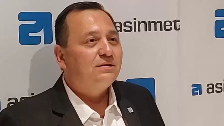 Fabi�n Solis, titular de ASINMET