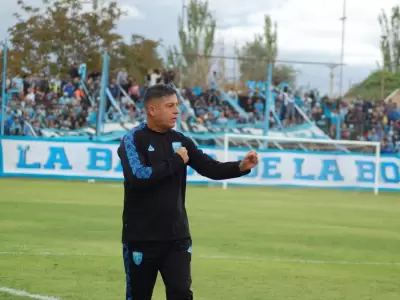 Pablo Jofr� dej� su cargo en el Perro.
