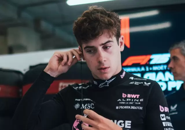 Colapinto tuvo un complicado viernes en Spa.