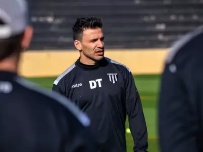 Con el debut de Ariel Broggi como DT, el Lobo visitar� a Col�n
