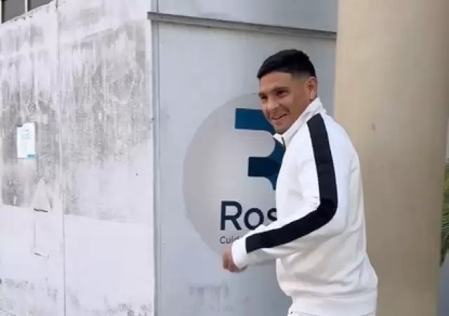 Maxi Salas sale de realizarse los estudios en el Centro Rossi para saber la gravedad de su lesi�n/ Fuente: X