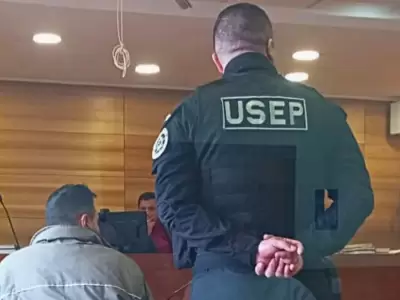 Abogado detenido.