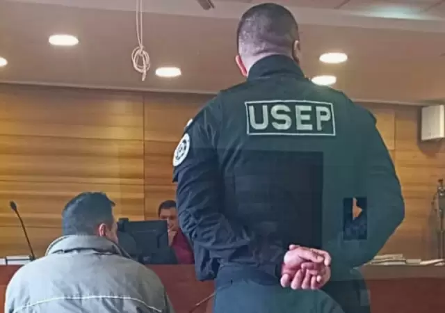 Abogado detenido.