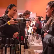 Más de 130 bodegas, gastronomía y música, en la feria de vinos del Hilton Mendoza
