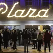 Mendoza Night Comedy llega al Teatro Plaza con tres referentes del humor local