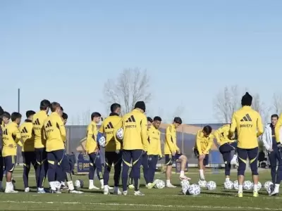 Boca intenta salir del caos deportivo que atraviesa
