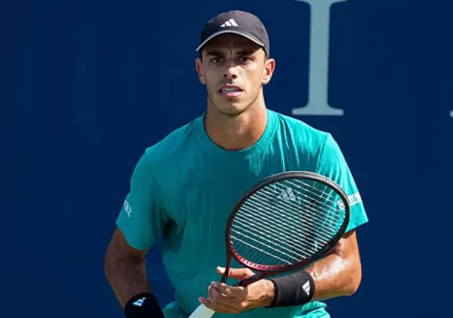 Francisco Cer�ndolo avanza a paso firme en Toronto