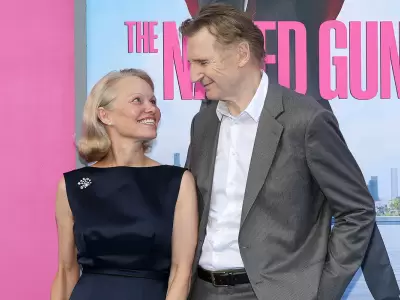 Pamela Anderson y Liam Neeson.