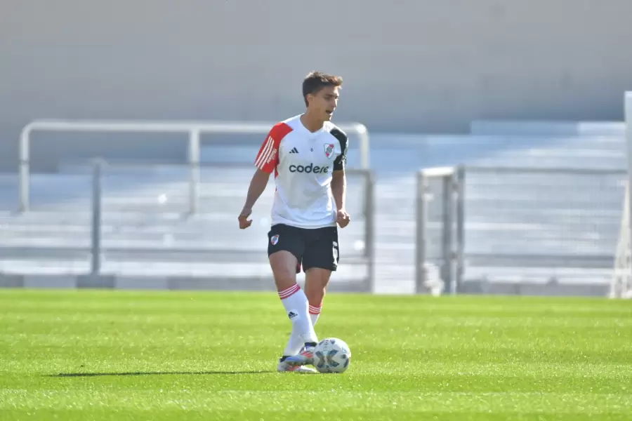 Gattoni se queda hasta diciembre y luego regresa a Sevilla.