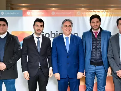 Vidal, Torres, Llaryora, Pullaro y Sadir