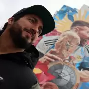 De pintar el mural más grande de Messi a ser condenado por abuso