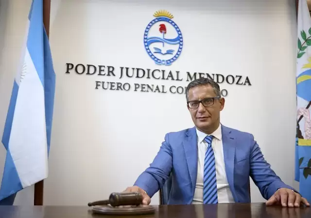 El tribunal del jury de enjuiciamiento, con 21 integrantes, acept� este jueves el avance de la investigaci�n contra el juez Sebasti�n Sarmiento.