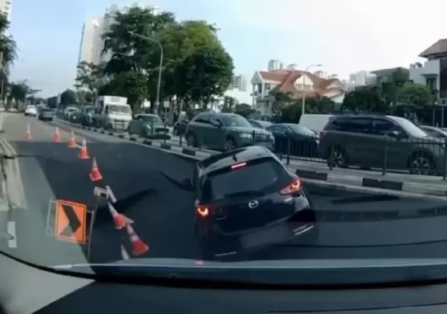 El momento en que el veh�culo cae.