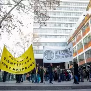 Protesta en el Conicet: paro y reclamos salariales tras el boom del 'streaming submarino'