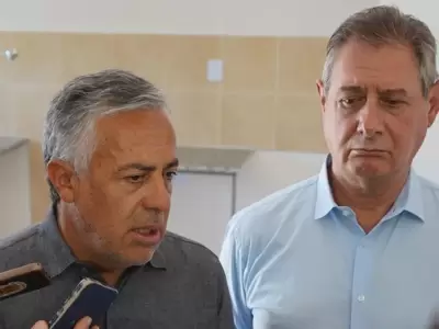 Alfredo Cornejo y Omar F�lix.