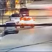 Violencia de g�nero: mujer fue llevada sobre el capot de un auto durante cuatro cuadras