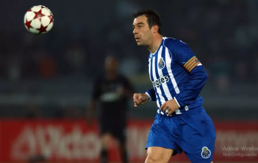 Costa fue campeón de la Champions en el 2004.
