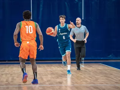 Argentina no pudo ante su par africano.