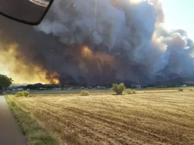 Las llamas todav�a no pueden ser contenidas pese a los esfuerzos de casi 2.000 bomberos.