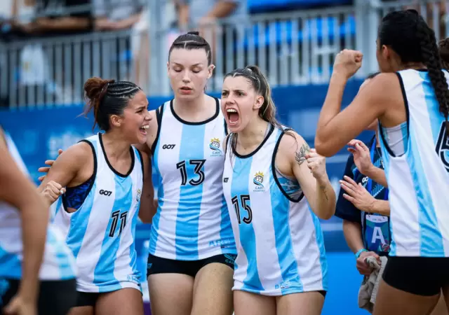 Las argentinas arrancaron ganando