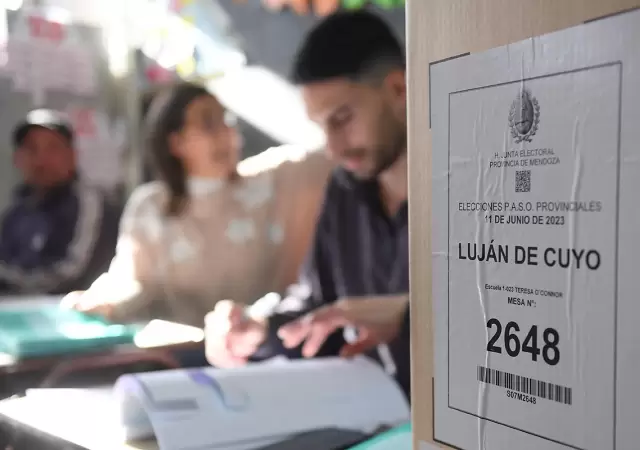 El 26 de octubre es el d�a de las elecciones. El 28 arrancar� el escrutinio definitivo.