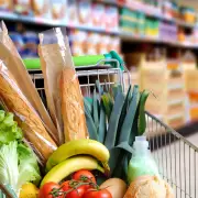 Por qu� crece el uso de tarjetas de cr�dito para comprar alimentos en Argentina