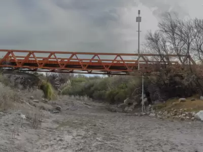 El conflicto por el caudal del r�o Atuel entre La Pampa y Mendoza es de larga data y a�n sigue producneido instancias y tr�mites ante la Justicia.