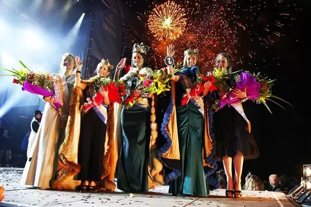 Elecci�n de la Reina Nacional de la Nieve