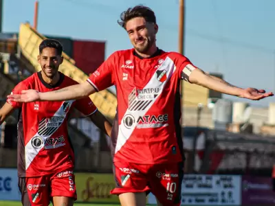 Maip� gan� con un golazo y sigue so�ando en el Reducido