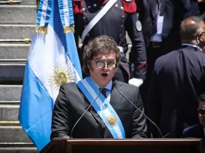 Milei empez� de espaldas al Congreso./