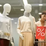 Luces rojas: el consumo minorista cay� 12% en el bimestre junio-julio
