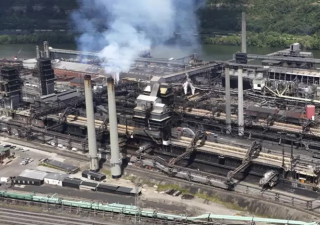 Todav�a se siguen produciendo explosiones secundarias.