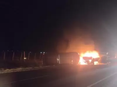 Grave accidente en Tupungato entre una camioneta y un auto, el rodador menor se incendi�/ Foto: Cuanta de X de Mat�as Pascualetti