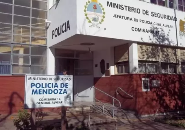 Frente de la Comisaria 14 de la Polic�a de Mendoza en el departamento de General Alvear.