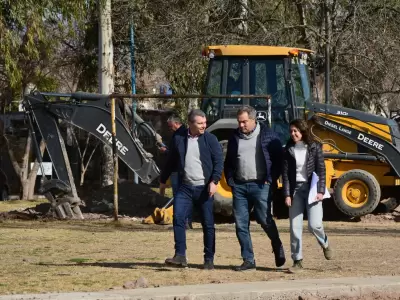El intendente Diego Costarelli junto al secretario de Ambiente, Obras y Servicios P�blicos, Dar�o Falcone.