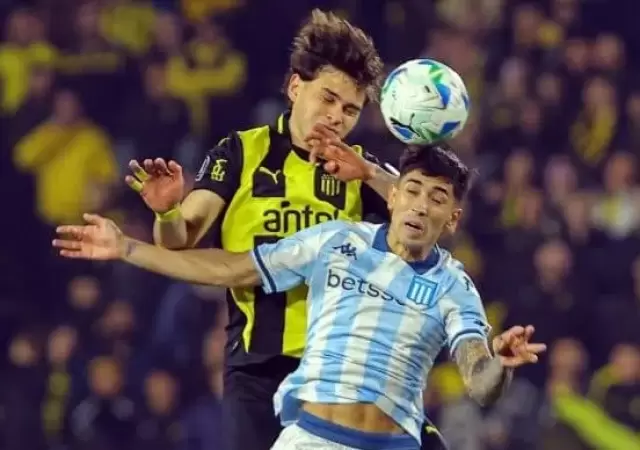 Pe�arol venci� a Racing en Uruguay