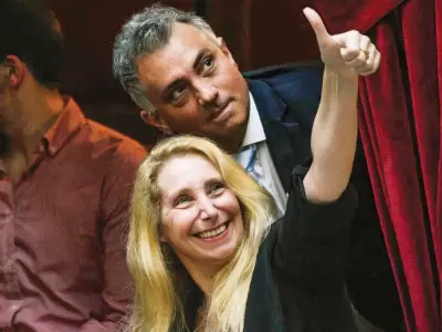 Sebasti�n Pareja y Karina Milei.