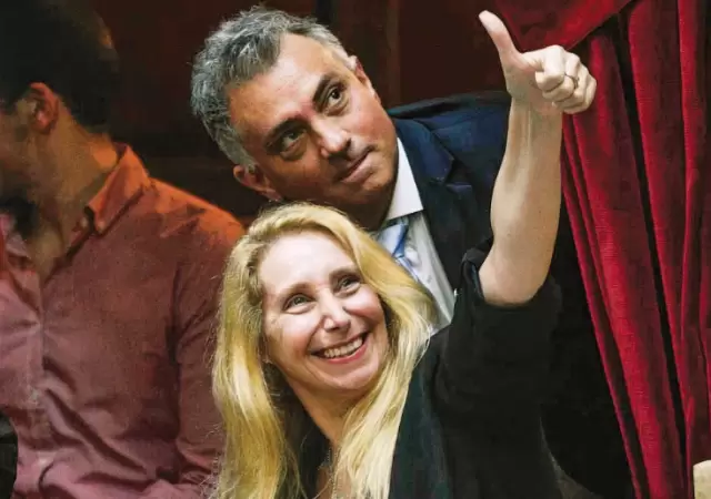 Sebasti�n Pareja y Karina Milei.