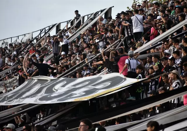 Gimnasia sue�a con el ascenso a la Liga Profesional.