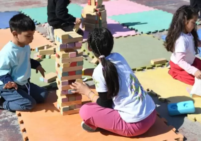 M�s de 500 ni�os participaron de una jornada a puro juego, cultura y encuentro.
