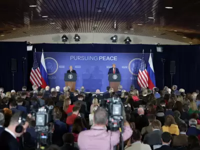La conferencia ante los medios dejo m�s incertidumbre que certezas.