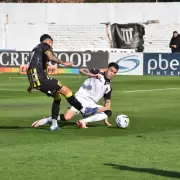 Gimnasia y Esgrima venci� 2-1 a Almirante Brown y sigue firme en la cima de la Zona B