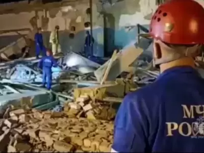 Incendio de f�brica de p�lvora de Rusia.