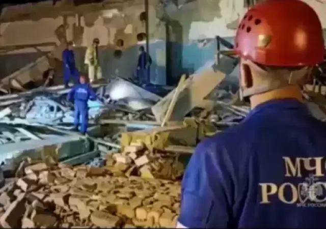 Incendio de f�brica de p�lvora de Rusia.