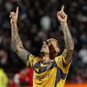 Leandro Paredes homenajeó a Maddoni en la goleada de Boca en Mendoza