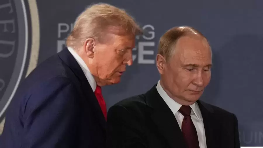 "Putin sigue teniendo relaciones con la mayor�a de los pa�ses occidentales, con el fin de acercarse a Estados Unidos" (A. Simonoff)