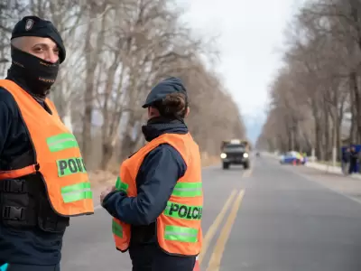 De las 595 pruebas realizadas con alcohol�metro, apenas 28 dieron resultado positivo.