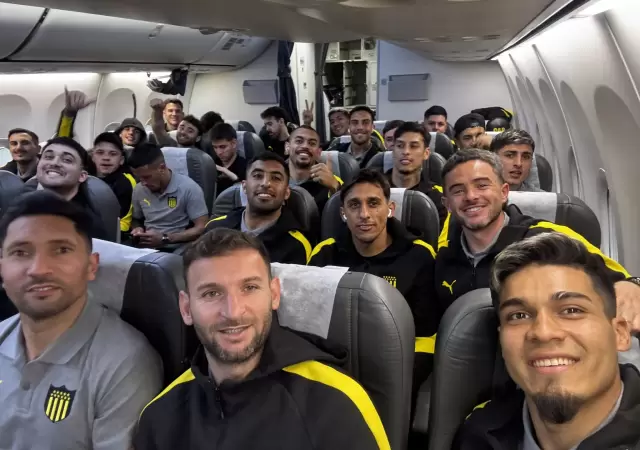Pe�arol viaj� a Buenos Aires.