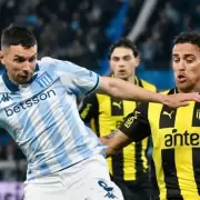 Racing elimin� a Pe�arol con un triunfo �pico y se mete en cuartos de final